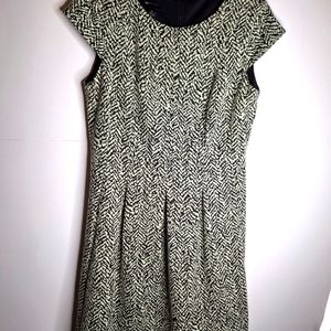 AB Studio career core black and white size 14 shift dress.